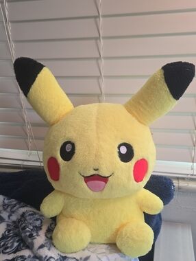 Pikachu Pokemon Plush Backpack w/ Straps [NOT USED]